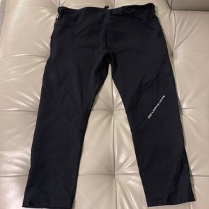 Lorna Jane Capri Leggings